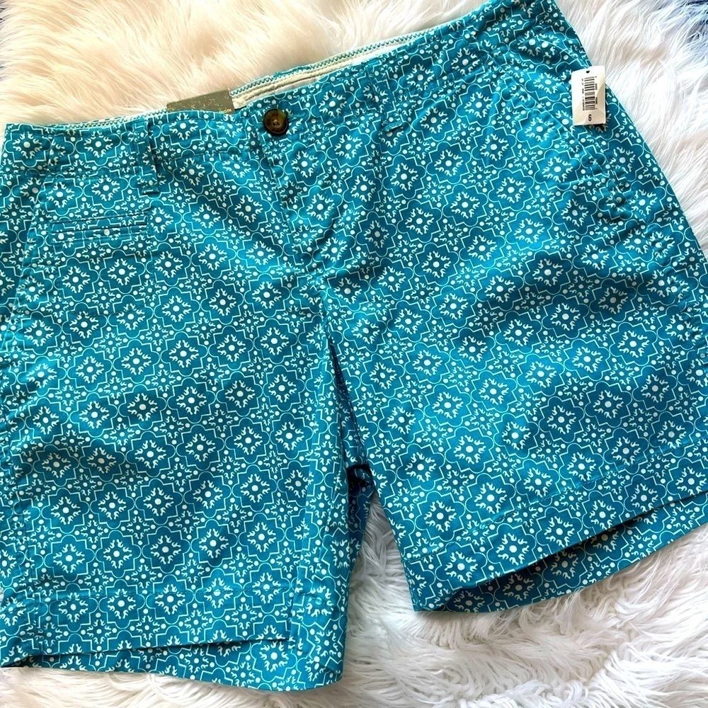 NWT Old Navy Perfect Khakis Mid-Length Shorts 6